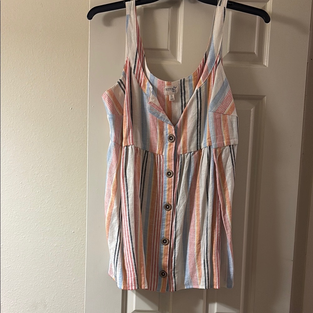 Terra & Sky Women's Plus Size Button Front Tank